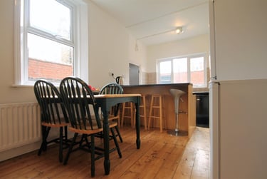 4 bed house, Sunbury Avenue, Jesmond, Newcastle, NE23HD - Image 2